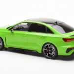 Audi RS3 8Y Sedan Vihreä MCG 1:18 - image 5 of 6