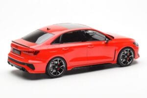 Audi RS3 8Y Sedan Punainen MCG 1:18 MCG18451 Metalli — kuva 2 / 6