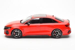 Audi RS3 8Y Sedan Punainen MCG 1:18 MCG18451 Metalli — kuva 3 / 6