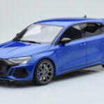Audi RS3 8Y Sportback Performance Edition Nagaro Sininen GT Spirit 1:18