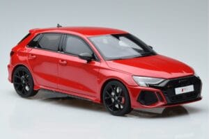 Audi RS3 8Y Sportback Punainen GT Spirit 1:18 GT378 Hartsi — kuva 4 / 6