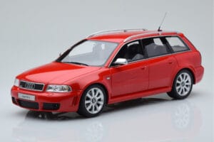 Audi RS4 B5 Avant Punainen Otto 1:18 OT1026B