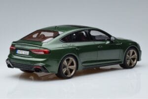 Audi RS5 B9 Sportback Sonoma Vihreä Asia Edition GT Spirit 1:18 CLDC018 Hartsi — kuva 2 / 6