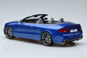 Audi RS5 B8 Cabriolet Sininen GT Spirit 1:18 ZM053 Hartsi — kuva 5 / 6
