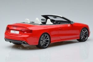 Audi RS5 B8 Avoauto Punainen GT Spirit 1:18 GT724 Hartsi — kuva 2 / 5