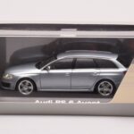 Audi RS6 C6 Monza Hopea Minichamps 1:43 - image 4 of 4