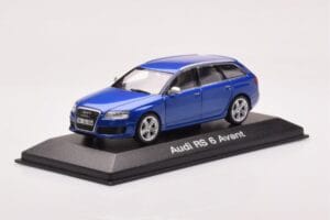 Audi RS6 C6 Sepang Sininen Minichamps 1:43 5010710223 Metalli — kuva 2 / 4