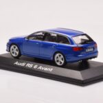 Audi RS6 C6 Sepang Sininen Minichamps 1:43 - image 3 of 4