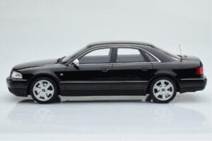 Audi S8 D2 Musta Otto 1:18 OT082 Hartsi — kuva 3 / 6