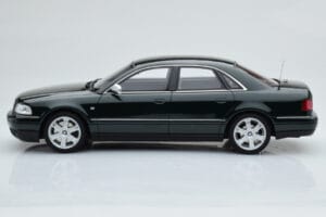 Audi S8 D2 Vihreä Otto 1:18 OT916 Hartsi — kuva 3 / 6