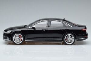 Audi S8 D5 Mythos Musta Asia Edition GT Spirit 1:18 CLDC019 Hartsi — kuva 3 / 6