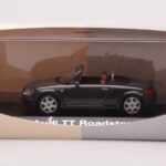 Audi TT 8N Roadster Harmaa Minichamps 1:43 - image 4 of 4