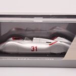 Auto Union Stromlinie #31 AVUS 1937 Hopea Minichamps 1:43 - image 4 of 4