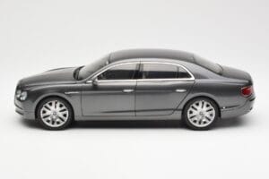 Bentley Flying Spur W12 Granite Harmaa Kyosho 1:18 08891GN Metalli — kuva 4 / 8
