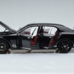 Bentley Mulsanne W.O. Edition By Mulliner Musta Almost Real 1:18 - image 4 of 11