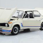 BMW 2002 Turbo Valkoinen Kyosho 1:18 - image 2 of 8