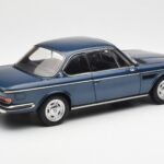 BMW 3.0 CSi E9 Sininen Metallic AUTOart 1:18 - image 3 of 8