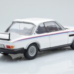 BMW 3.0 CSL E9 Valkoinen Dealer Edition Minichamps 1:18 - image 3 of 7