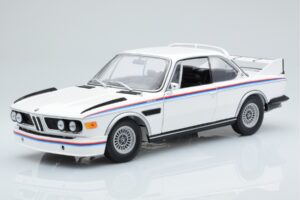 BMW 3.0 CSL E9 Valkoinen Dealer Edition Minichamps 1:18