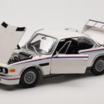 BMW 3.0 CSL E9 Valkoinen Heritage Edition Minichamps 1:18 - image 2 of 8