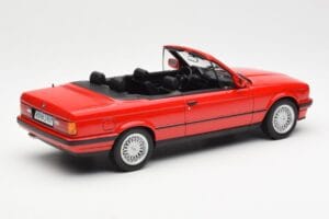 BMW 318i E30 Avoauto Punainen Norev 1:18 183210 Metalli — kuva 2 / 6