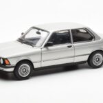 BMW 323i E21 Aspen Hopea AUTOart 1:18 80430433552