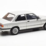 BMW 323i E21 Aspen Hopea AUTOart 1:18 80430433552 - image 3 of 8