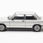 BMW 323i E21 Aspen Hopea AUTOart 1:18 80430433552 - image 4 of 8