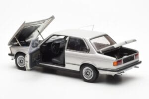 BMW 323i E21 Aspen Hopea AUTOart 1:18 80430433552 Metalli — kuva 5 / 8