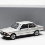 BMW 323i E21 Aspen Hopea AUTOart 1:18 80430433552 - image 8 of 8