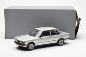 BMW 323i E21 Aspen Hopea AUTOart 1:18 80430433552 Metalli — kuva 8 / 8