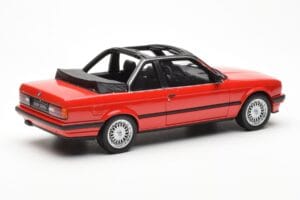 BMW 325i E30 Baur Punainen Metallic Otto 1:18 OT767 Hartsi — kuva 2 / 6