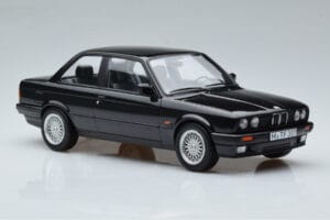 BMW 325i E30 Musta Norev 1:18 183203 Metalli — kuva 4 / 6