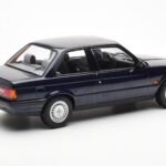 BMW 325i E30 Sininen Metallic Norev 1:18 - image 2 of 6