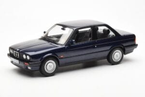 BMW 325i E30 Sininen Metallic Norev 1:18 183201