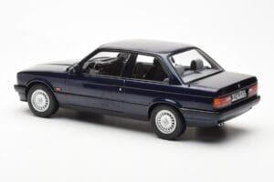 BMW 325i E30 Sininen Metallic Norev 1:18 183201 Metalli — kuva 5 / 6