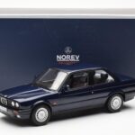 BMW 325i E30 Sininen Metallic Norev 1:18 - image 6 of 6