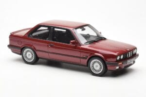 BMW 325i E30 Bordeaux Metallic Otto 1:18 OT102 Hartsi — kuva 4 / 6