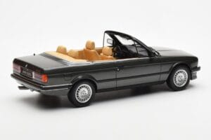 BMW 325i E30 Avoauto Achat Vihreä Otto 1:18 OT572 Hartsi — kuva 2 / 6