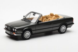 BMW 325i E30 Avoauto Achat Vihreä Otto 1:18 OT572