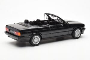 BMW 325i E30 Avoauto Musta Metallic Norev 1:18 183211 Metalli — kuva 2 / 6
