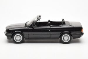 BMW 325i E30 Avoauto Musta Metallic Norev 1:18 183211 Metalli — kuva 3 / 6