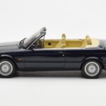 BMW 325i E30 Avoauto Sininen Otto 1:18 - image 3 of 6
