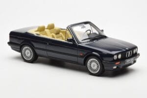 BMW 325i E30 Avoauto Sininen Otto 1:18 OT114 Hartsi — kuva 4 / 6