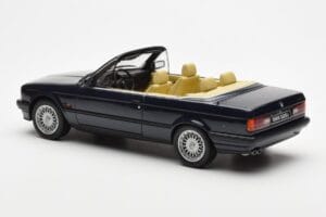 BMW 325i E30 Avoauto Sininen Otto 1:18 OT114 Hartsi — kuva 5 / 6
