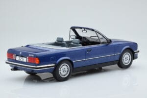 BMW 325i E30 Avoauto Sininen MCG 1:18 MCG18381 Metalli — kuva 2 / 5