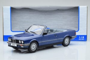 BMW 325i E30 Avoauto Sininen MCG 1:18 MCG18381 Metalli — kuva 5 / 5