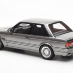 BMW 325i E30 Harmaa Metallic Otto 1:18 - image 5 of 6
