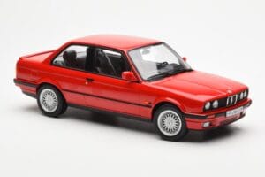 BMW 325i E30 Punainen Norev 1:18 183202 Metalli — kuva 4 / 6