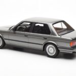 BMW 325i E30 Sedan Dolphin Harmaa Otto 1:18 - image 5 of 6